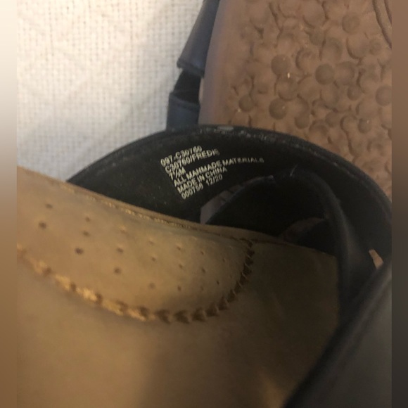 Cliffs by White Mountains Black slip on Sandal Slides - Picture 3 of 3